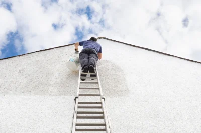 Peinture extérieure au Born — façades et ravalement